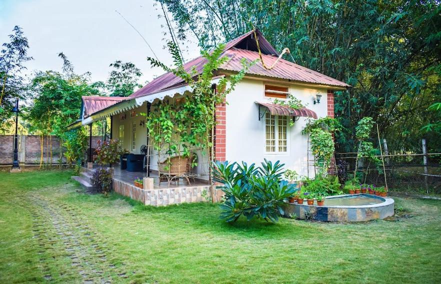 Bougainvillea Retreat & Spa Kaharpara エクステリア 写真